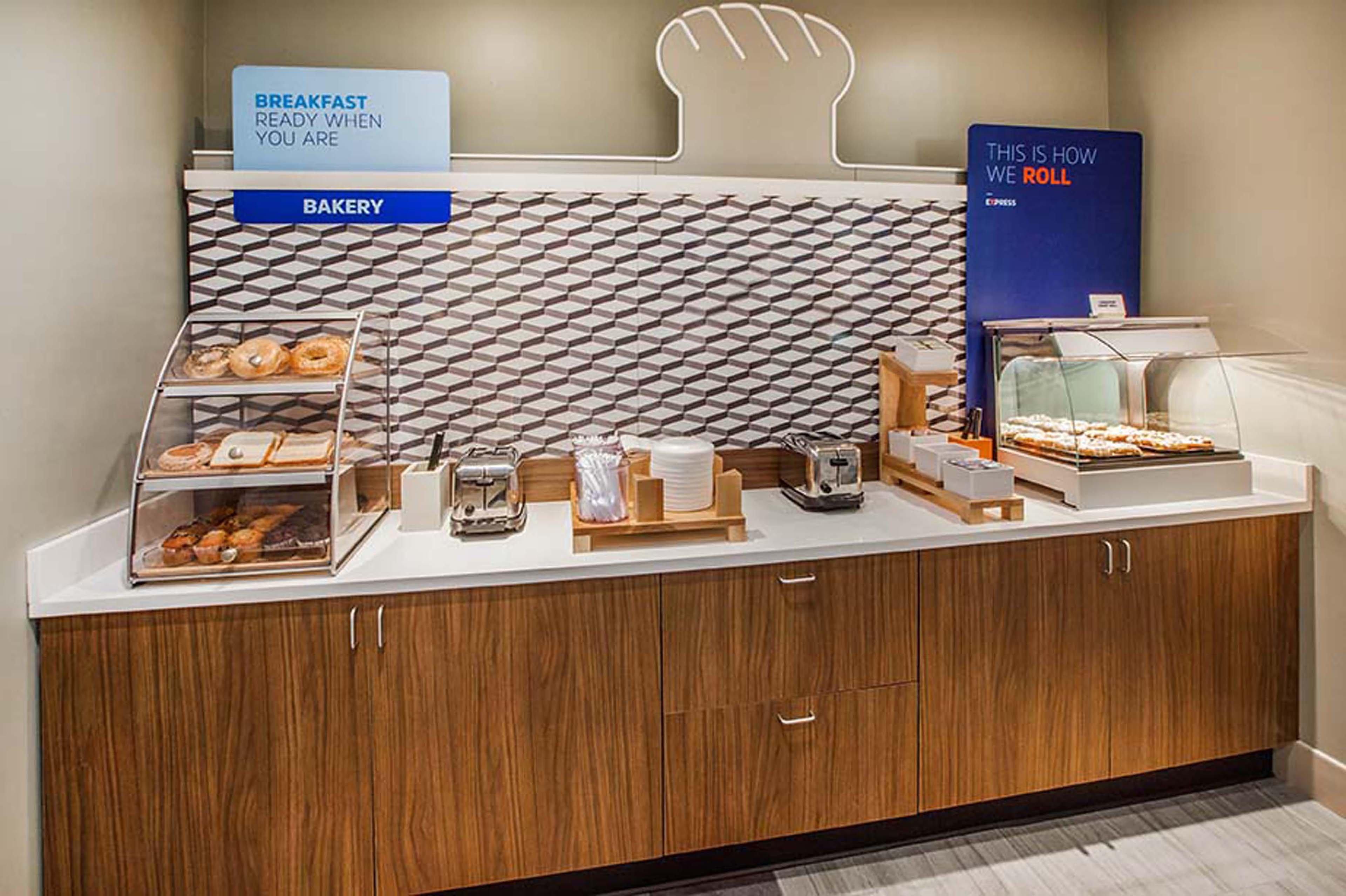 Holiday Inn Express & Suites Houston East By Ihg Exteriör bild